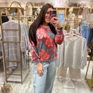 Soft floral red/green/pink